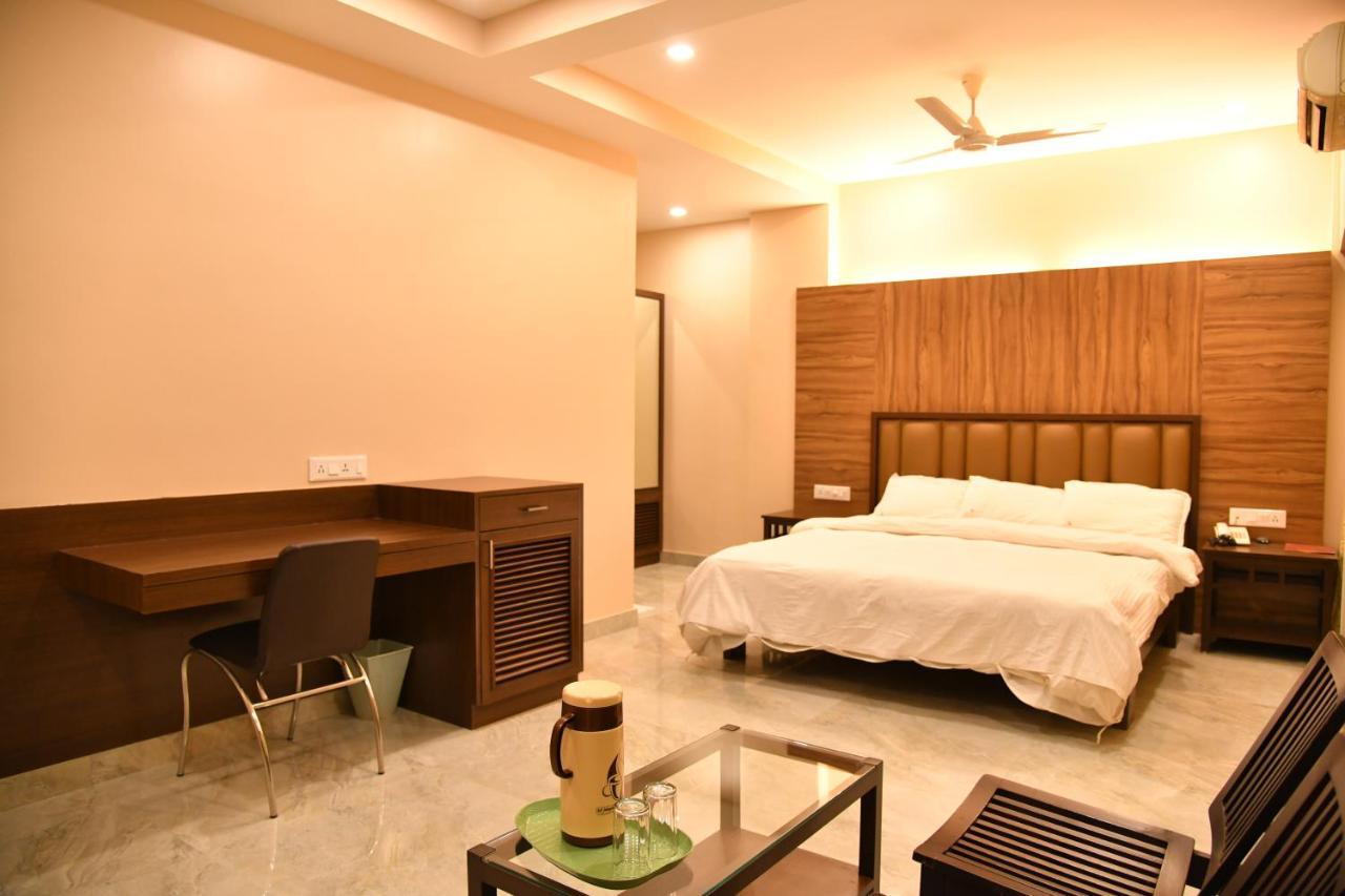 Hotel Prince Residency Bhuj Exterior foto