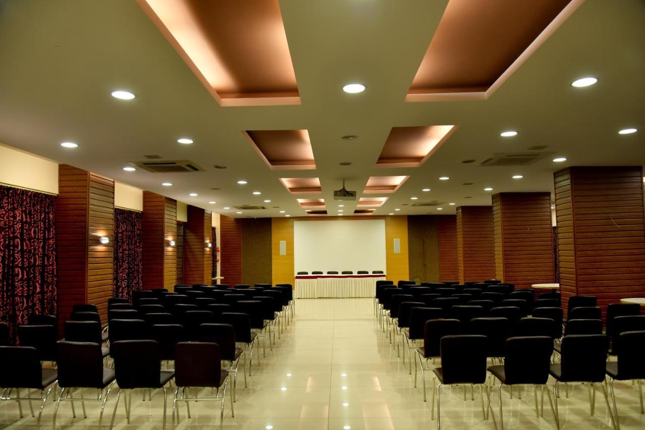 Hotel Prince Residency Bhuj Exterior foto
