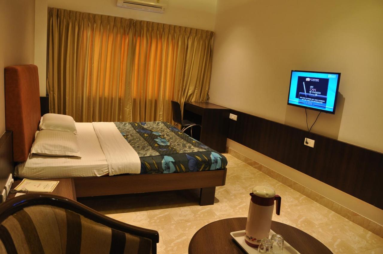 Hotel Prince Residency Bhuj Exterior foto