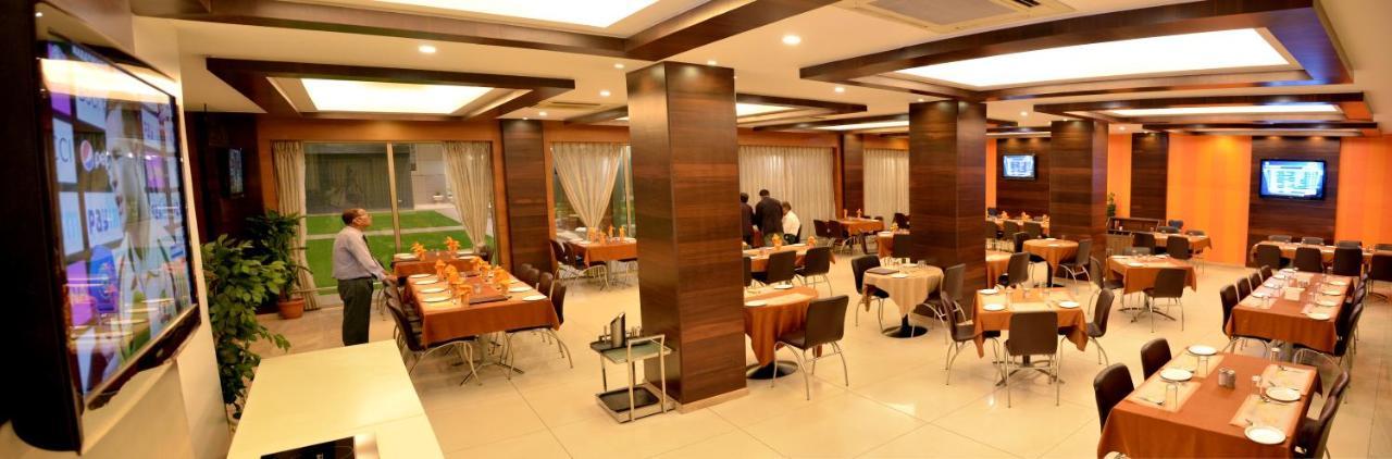 Hotel Prince Residency Bhuj Exterior foto